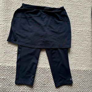 Athleta 2 in 1 capri skirt